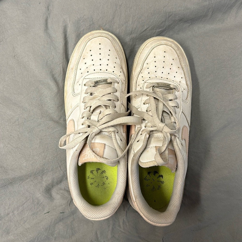 Women's Court Vision Low Sneaker